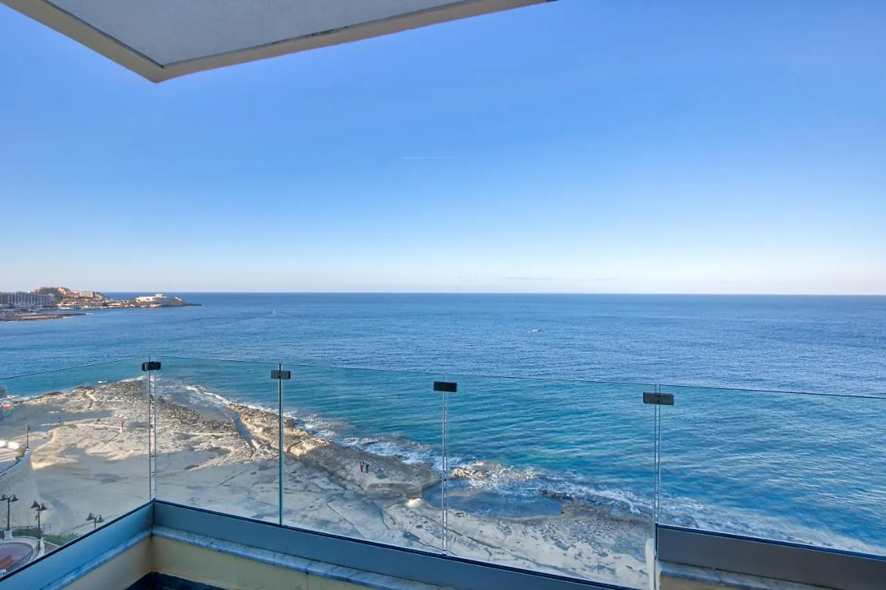 Seafront Sliema Apartment With Balcony & Sea Views By Jl 0*,  Malta