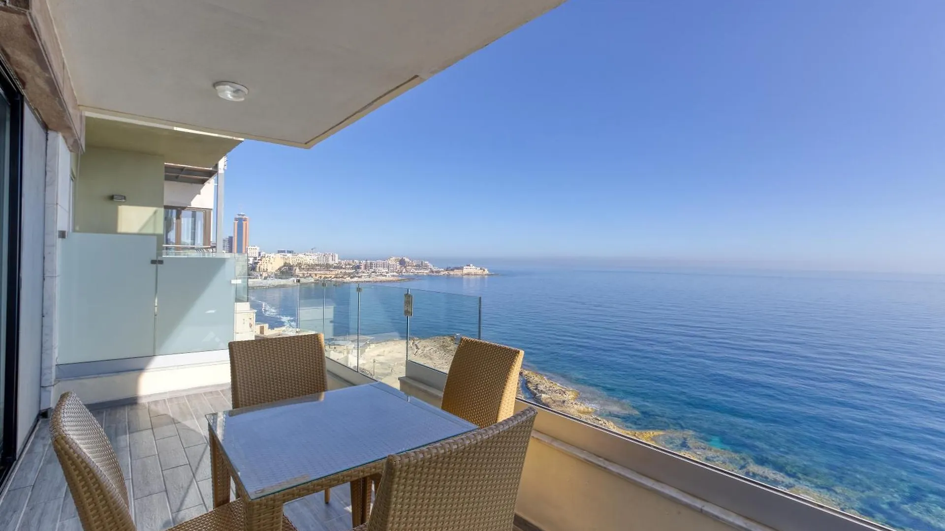 Seafront Sliema Apartment With Balcony & Sea Views By Jl Malta