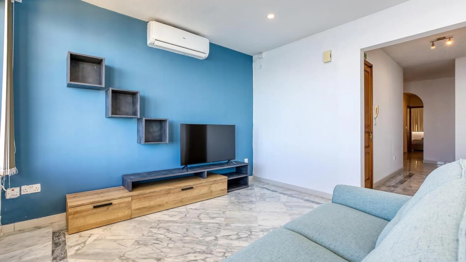 Seafront Sliema Apartment With Balcony & Sea Views By Jl
